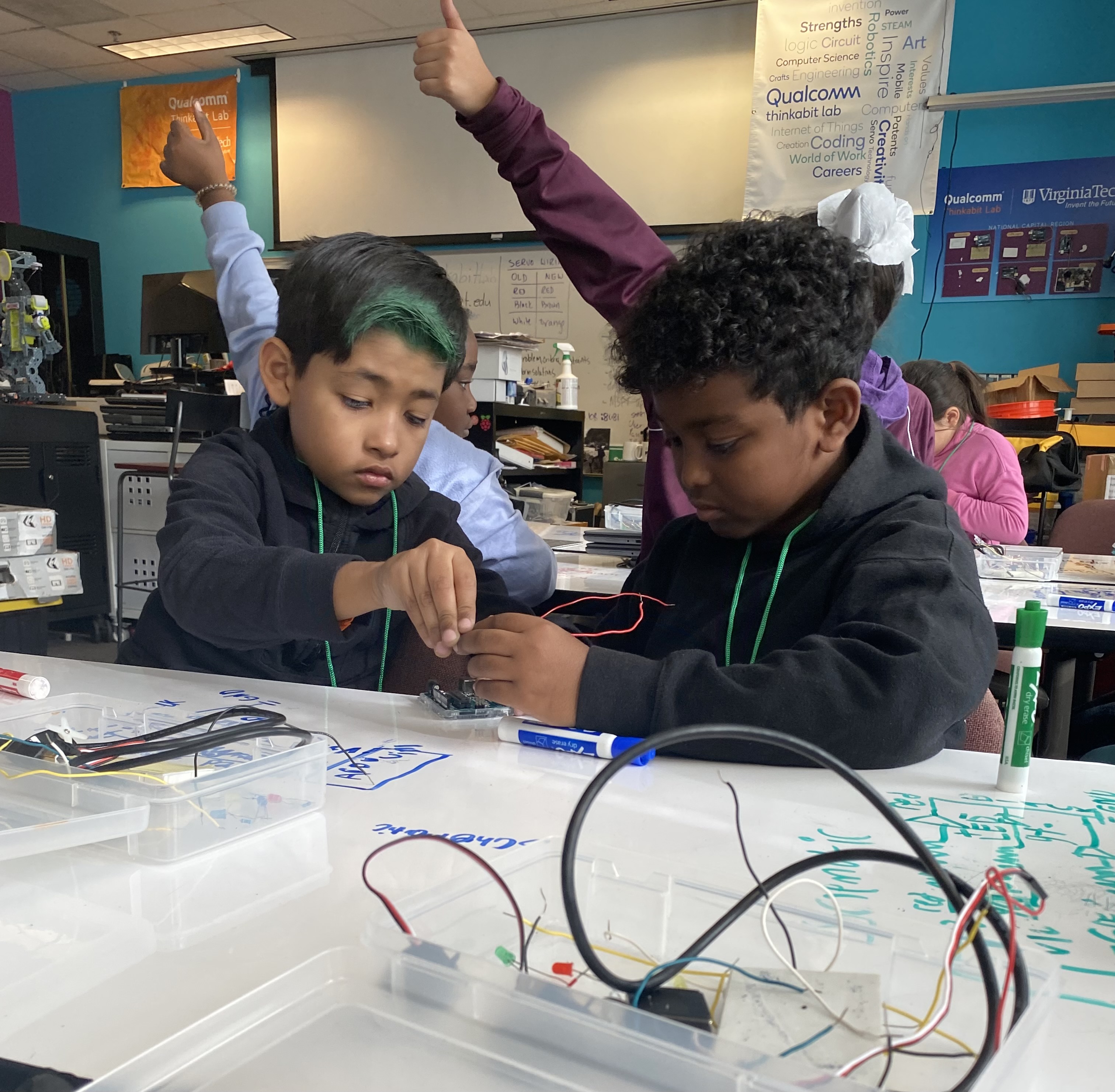 Students designing circuits during Thinkabit field trip.